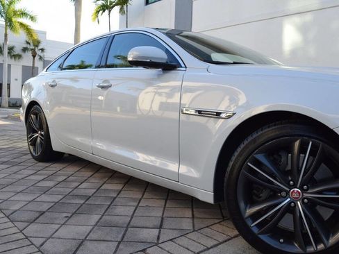Used 2019 Jaguar XJ Collection image 17