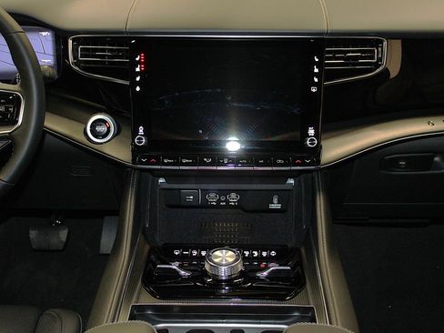 New 2026 Jeep Grand Wagoneer L Summit AWD/4WD image 13