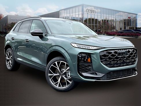 New 2026 Audi Q3 quattro 2.0T AWD/4WD image 1