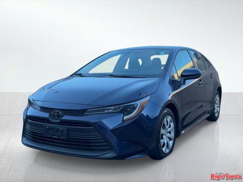 Certified 2024 Toyota Corolla LE image 2
