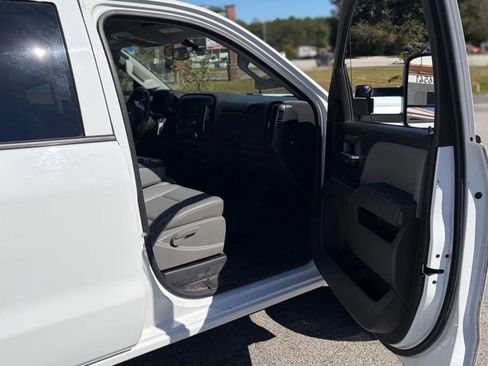 Used 2015 Chevrolet Silverado 2500 W/T w/ WT Convenience Package image 11