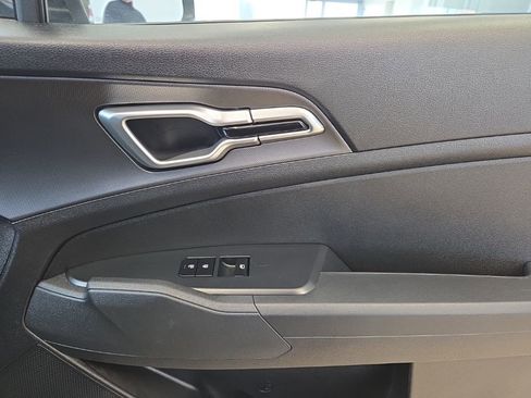 Used 2026 Kia Sportage LX image 19