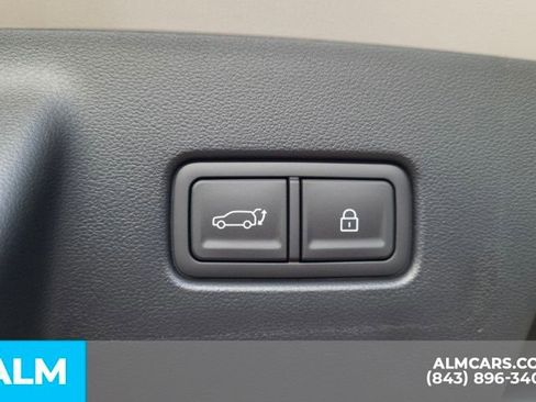 Certified 2026 Hyundai Palisade Calligraphy FWD image 8