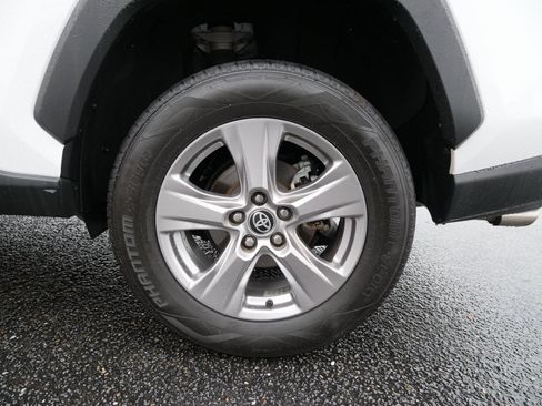 Used 2023 Toyota RAV4 XLE image 12