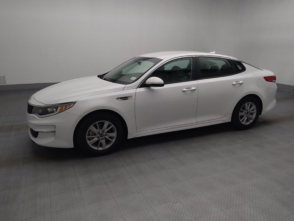 Used 2017 Kia Optima LX FWD image 2