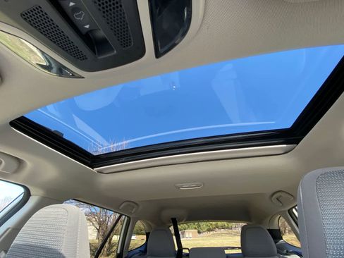 Used 2023 Subaru Outback Premium image 28