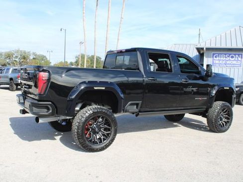 Used 2024 GMC Sierra 2500 AT4 w/ AT4 Premium Plus Package image 13