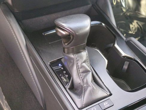 Used 2024 Lexus ES 300h w/ Premium Package image 24