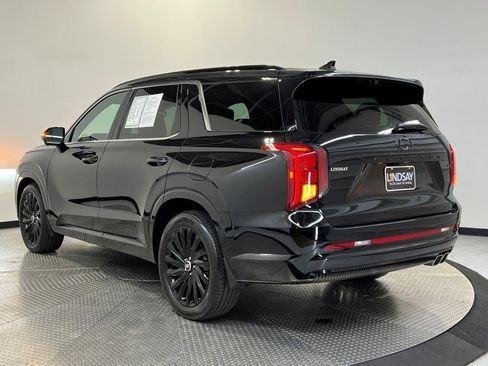 Used 2024 Hyundai Palisade Calligraphy image 5