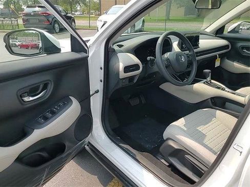 New 2025 Honda HR-V LX image 10