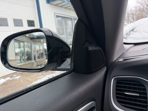 Used 2016 Volvo V60 T5 Cross Country Platinum w/ Climate Package image 33