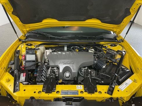 Used 2003 Chevrolet Monte Carlo SS FWD image 23