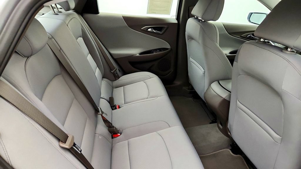 Used 2022 Chevrolet Malibu LS w/ Driver Confidence Package FWD image 22