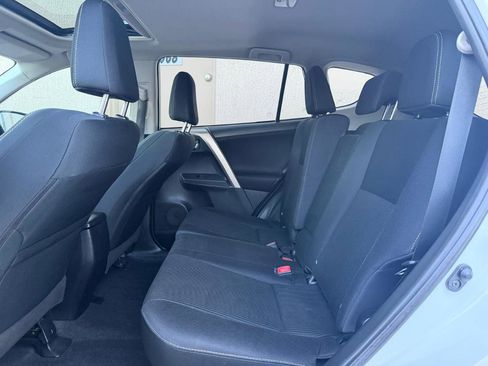 Used 2015 Toyota RAV4 XLE image 19