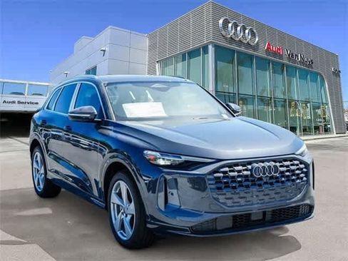 New 2025 Audi Q5 Prestige image 5