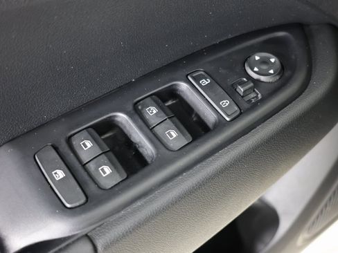 Used 2022 Hyundai Venue Limited w/ Cargo Package image 21