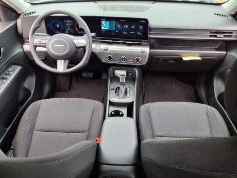 New 2026 Hyundai Kona SE image 7