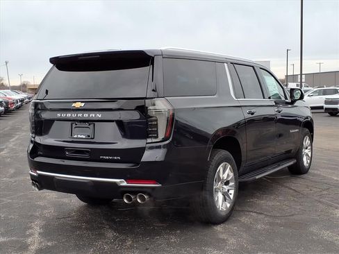 New 2026 Chevrolet Suburban Premier w/ Sun And Tow Package AWD/4WD image 19