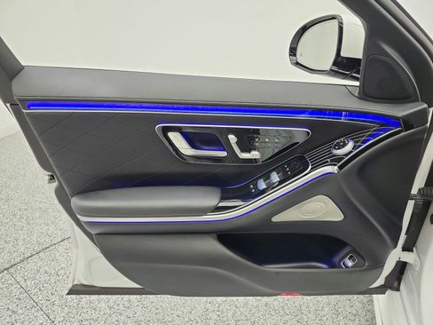 Certified 2024 Mercedes-Benz S 580e 4MATIC Sedan image 14