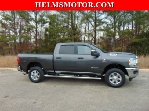 Used 2023 RAM 2500 Big Horn w/ Level B Equipment Group image 11