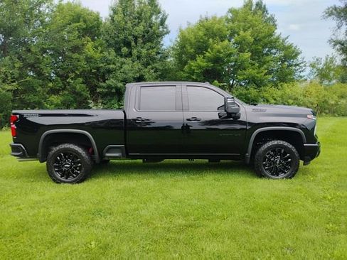 Certified 2025 Chevrolet Silverado 2500 LTZ w/ Trail Boss Package AWD/4WD image 9