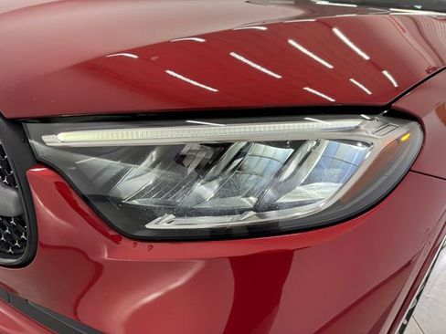 Used 2023 Mercedes-Benz GLC 300 image 32