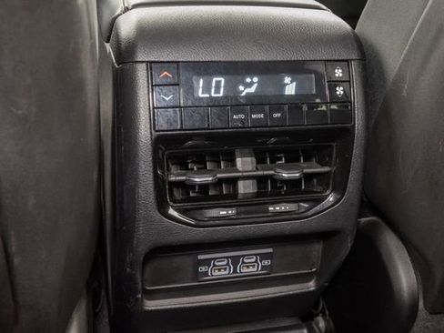 Used 2023 Jeep Grand Cherokee L Laredo AWD/4WD image 23