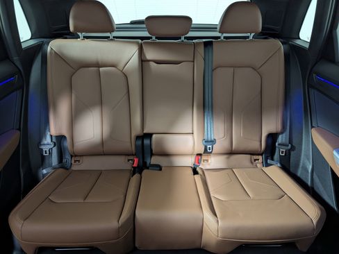 Certified 2024 Audi Q3 2.0T Premium Plus image 13