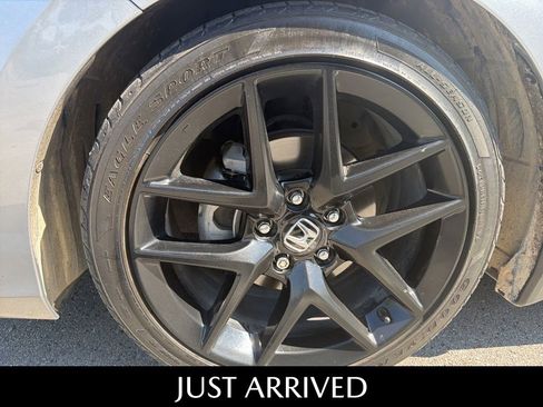Used 2024 Honda Civic Sport image 5