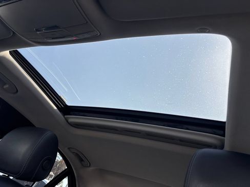 Used 2020 Mercedes-Benz C 300 Sedan image 3