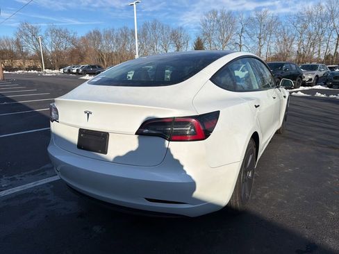 Used 2023 Tesla Model 3 Standard Range image 5