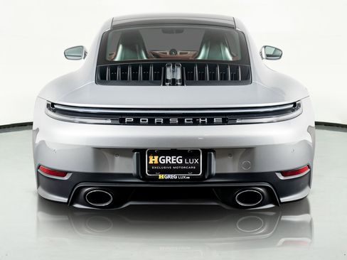 Used 2025 Porsche 911 Carrera S w/ Premium Package image 10