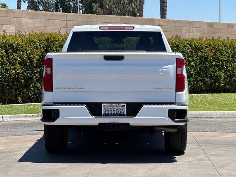 Certified 2025 Chevrolet Silverado 1500 Custom RWD image 5