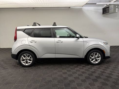 Used 2020 Kia Soul S image 8