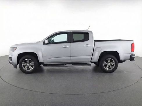 Used 2020 Chevrolet Colorado W/T w/ Custom Special Edition RWD image 4