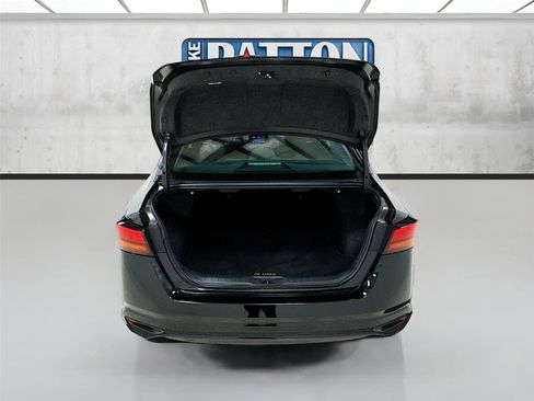 Used 2024 Nissan Altima 2.5 S image 23