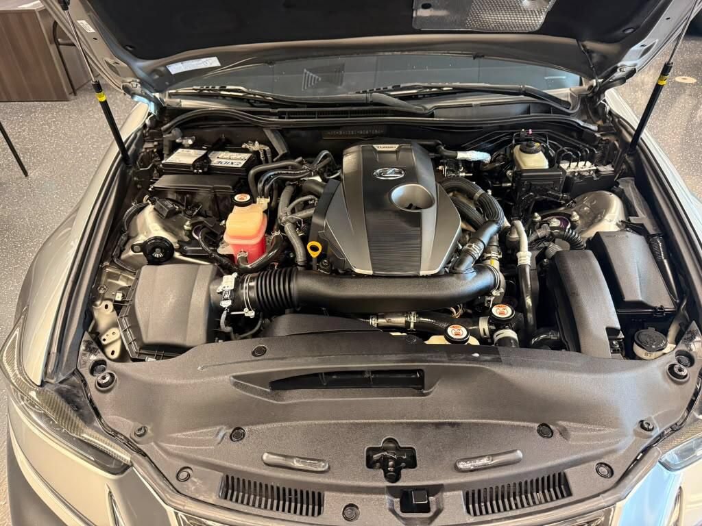 Used 2017 Lexus IS 200t F Sport w/ F Sport Package RWD image 15