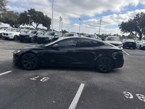 Used 2021 Tesla Model S Plaid image 7