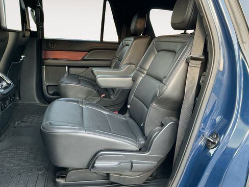Used 2018 Lincoln Navigator L Reserve w/ Technology Package AWD/4WD image 13