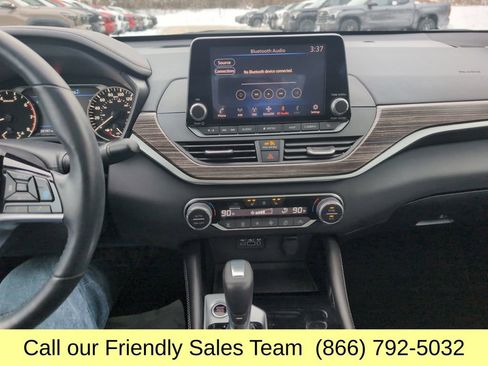 Used 2020 Nissan Altima 2.0 Platinum image 18
