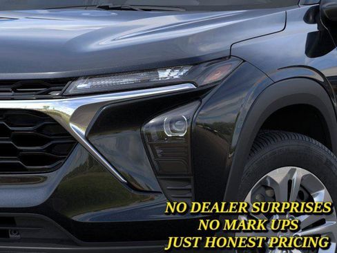 New 2026 Chevrolet Trax LS FWD image 10