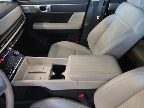 Used 2025 Hyundai Santa Fe SEL image 20