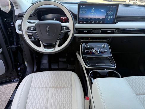 Used 2022 Lincoln Nautilus Black Label w/ Class II Trailer Tow Package image 16