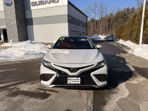 Used 2021 Toyota Camry XSE image 11