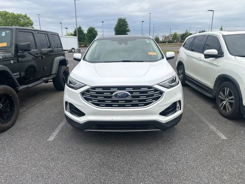 Used 2021 Ford Edge SEL w/ Convenience Package AWD/4WD image 9