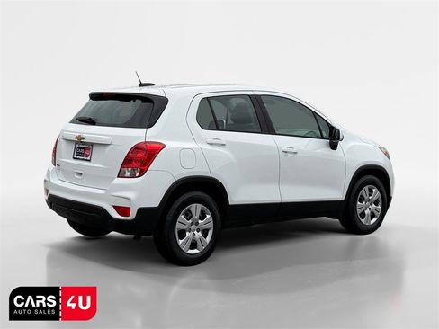 Used 2017 Chevrolet Trax LS image 7
