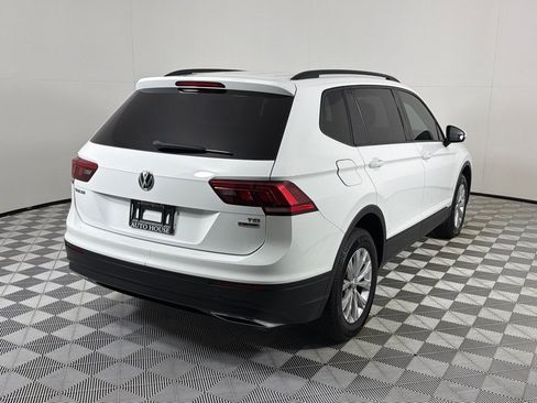 Used 2018 Volkswagen Tiguan S w/ 3rd Row Seat Package AWD/4WD image 5