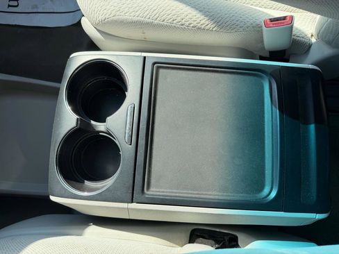 Used 2014 Toyota Sienna LE FWD image 26