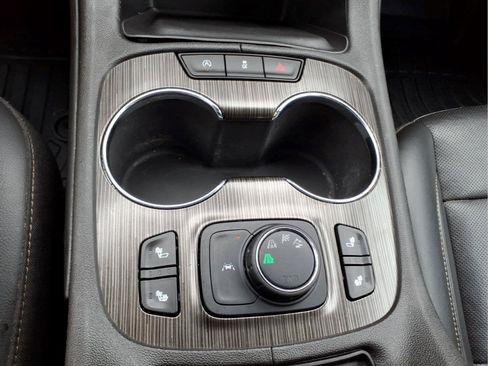 Used 2023 GMC Acadia SLT AWD/4WD image 26