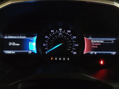 Used 2020 Ford Edge SEL image 23